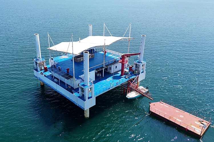 Jack Up Living Quarter-platform