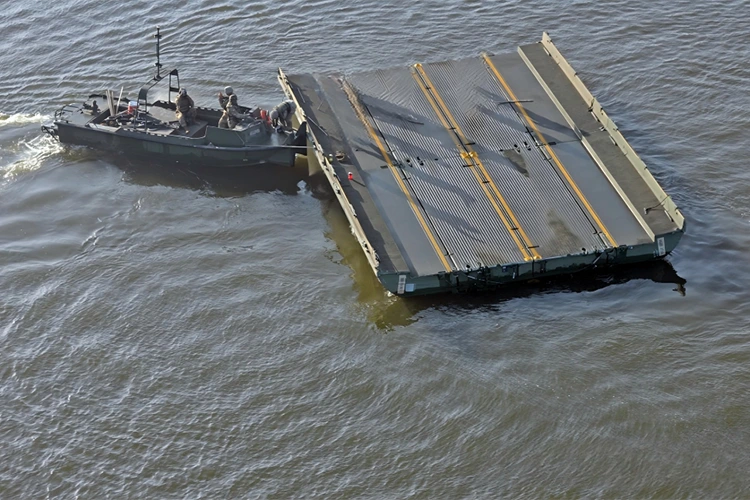 Snel opgestelde brug