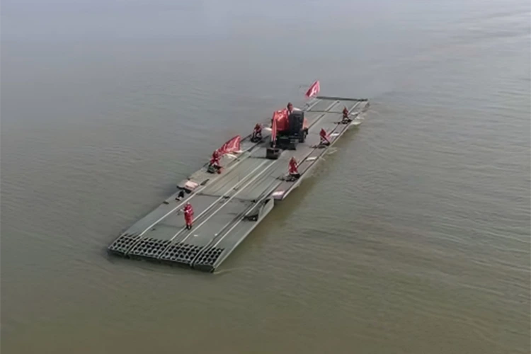 Snel opgestelde brug